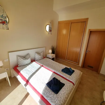 Vakantiehuis In Mit Terrasse Und Meerblick By Interhome *