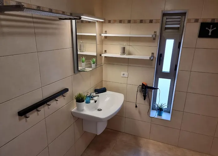 In Mit Terrasse Und Meerblick By Interhome