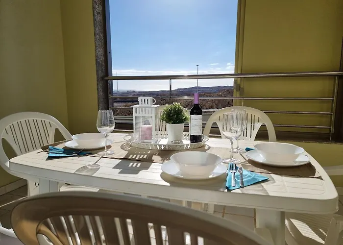 In Mit Terrasse Und Meerblick By Interhome Сasa de vacaciones El Médano