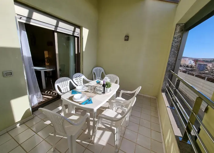 Сasa de vacaciones In Mit Terrasse Und Meerblick By Interhome El Médano